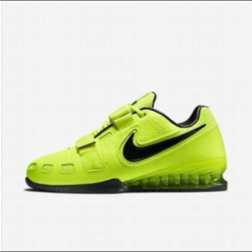 Men’s Nike Romaleo 2 | Volt